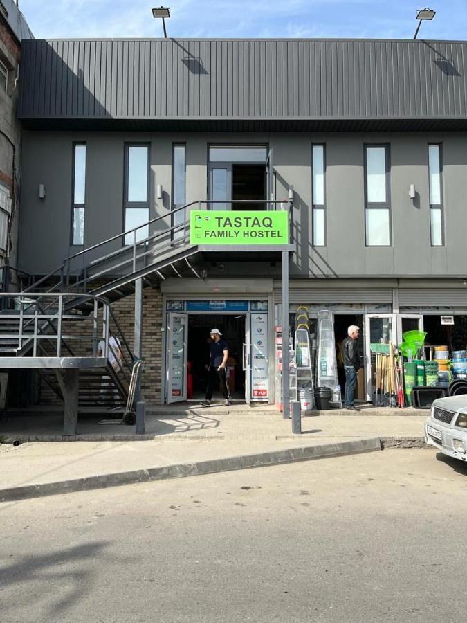 Tastaq Hostel Almaty Eksteriør billede