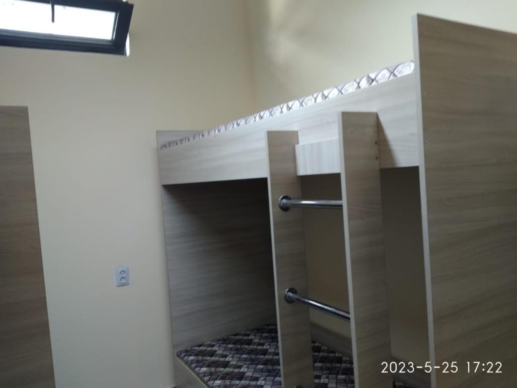 Tastaq Hostel Almaty Eksteriør billede