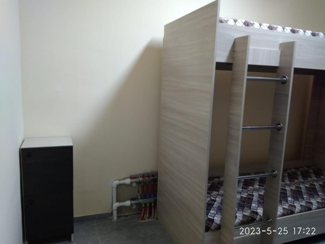 Tastaq Hostel Almaty Eksteriør billede