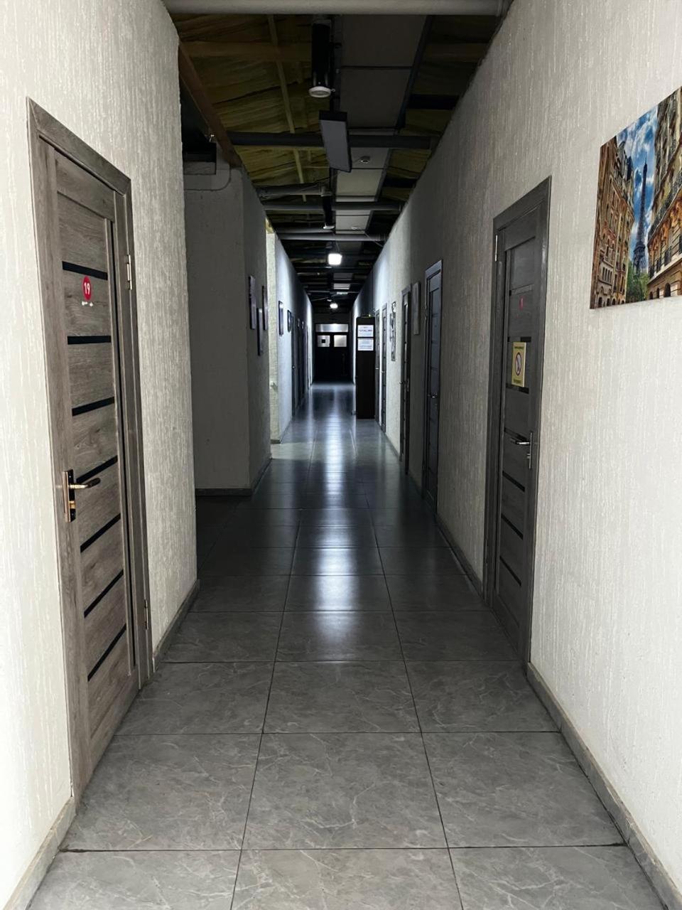 Tastaq Hostel Almaty Eksteriør billede