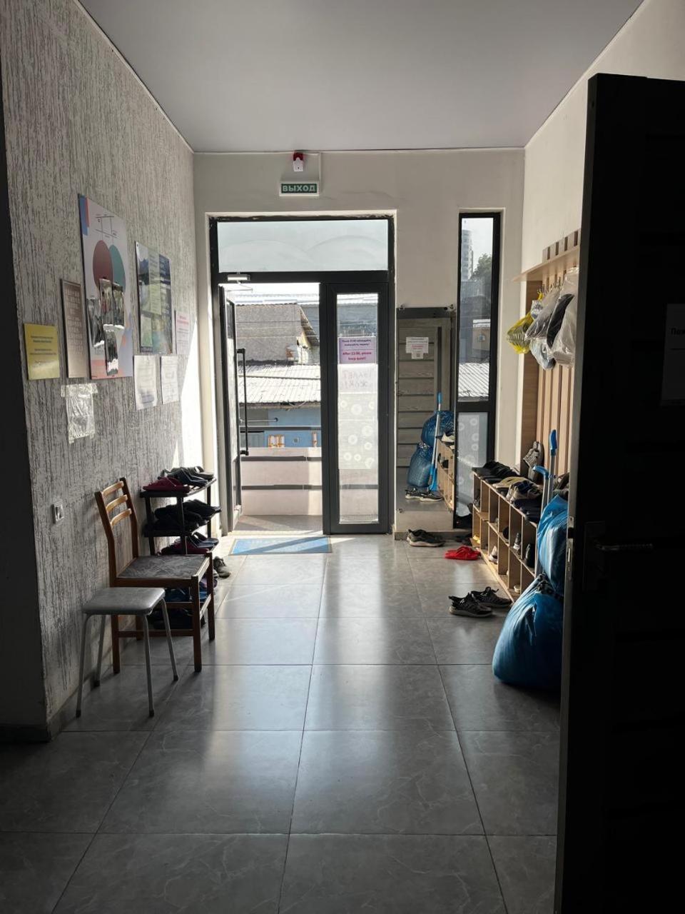 Tastaq Hostel Almaty Eksteriør billede